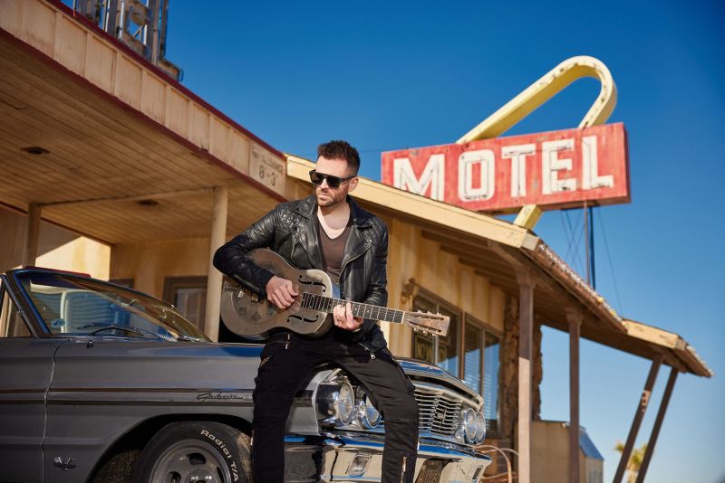 Old motel sign with Gareth Emery for Album Story "Analog"