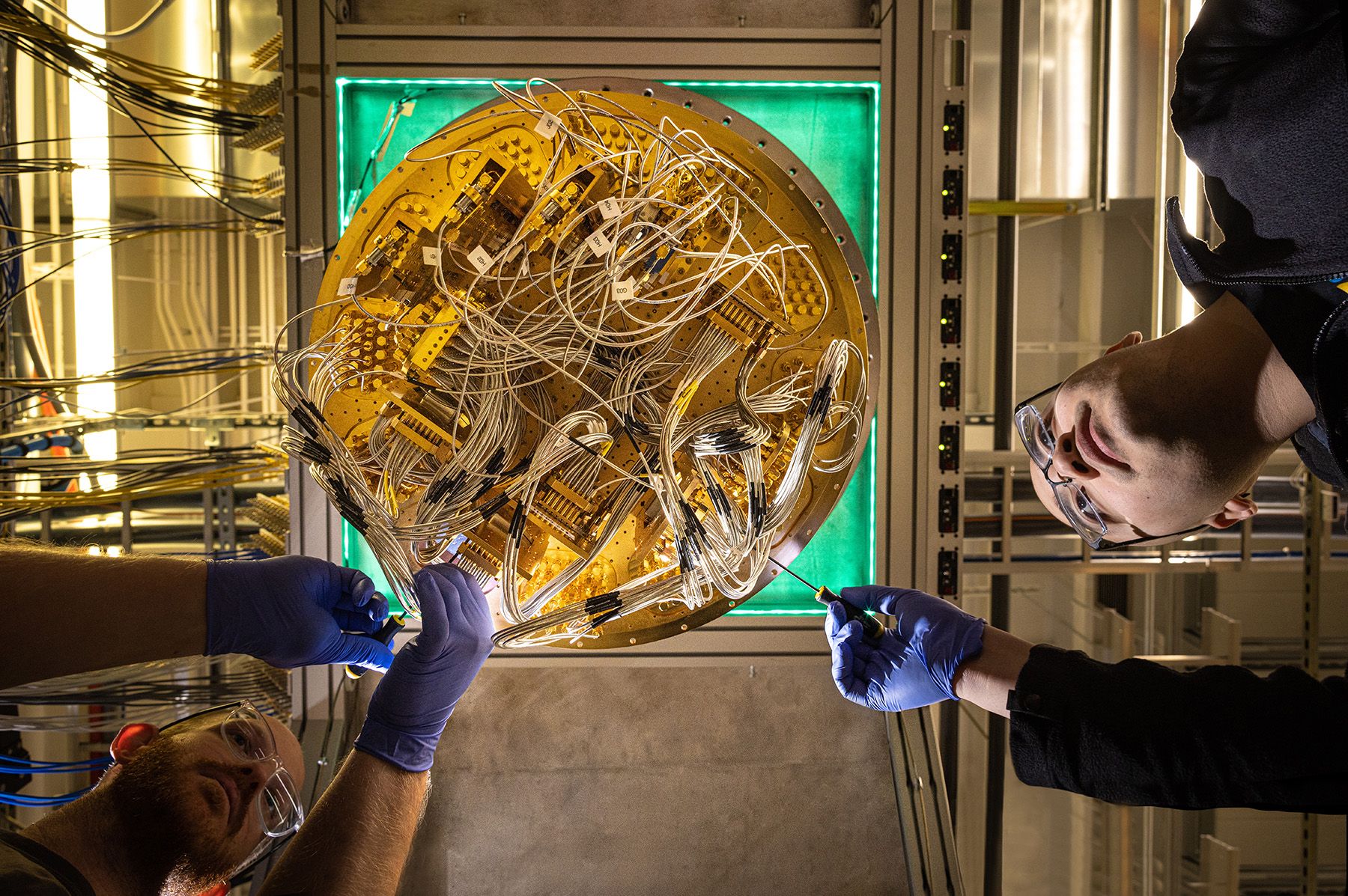 SCIENTISTS AT THE GOOGLE QUANTUM COMPUTER | GOOGLE AI 